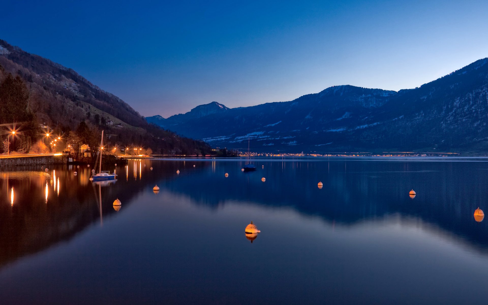 suiza lago noche