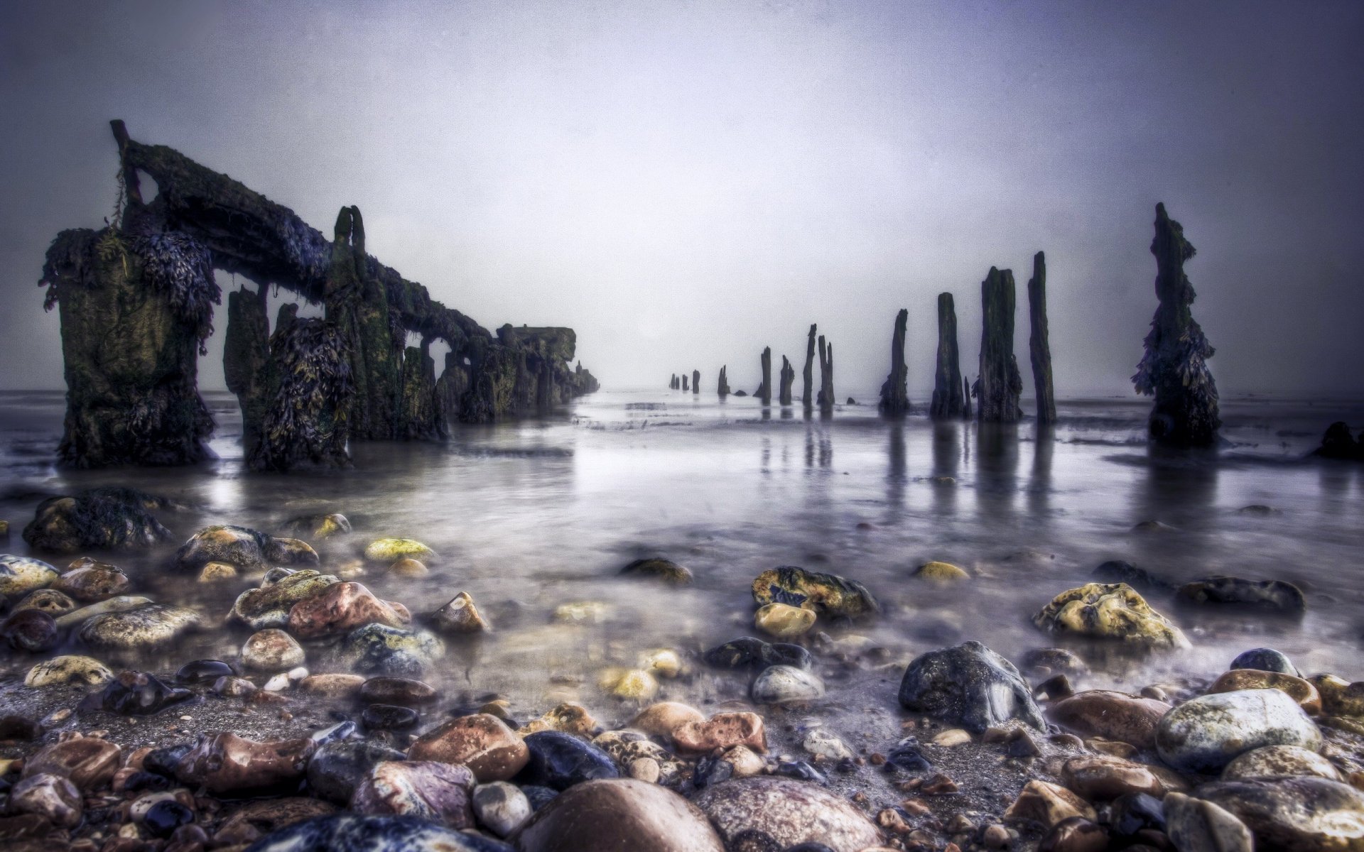 tones sea pillar