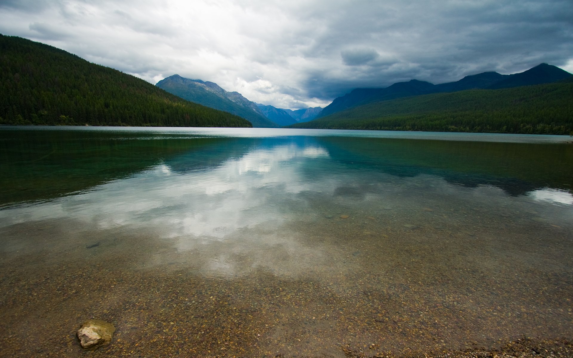 lac eau montagnes