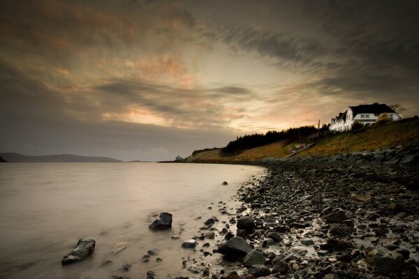 The seashore. On the White House Mountain