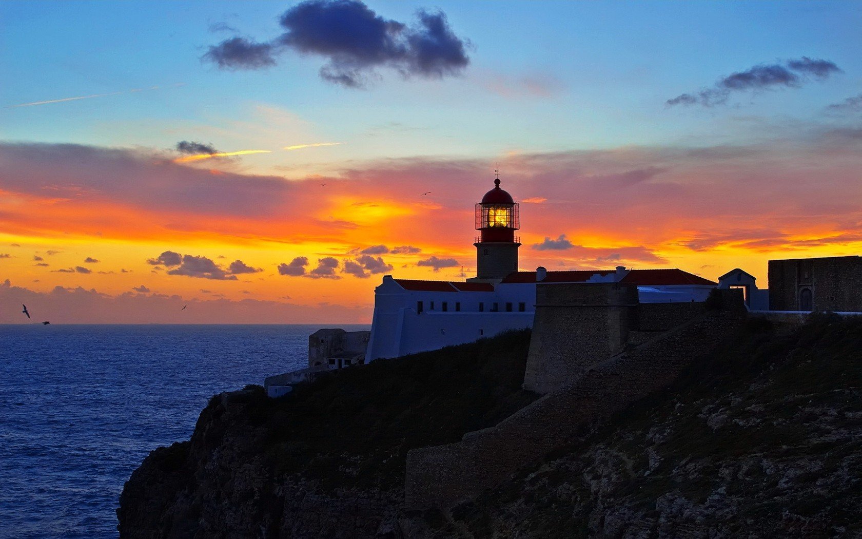 lighthouse sunset cloud