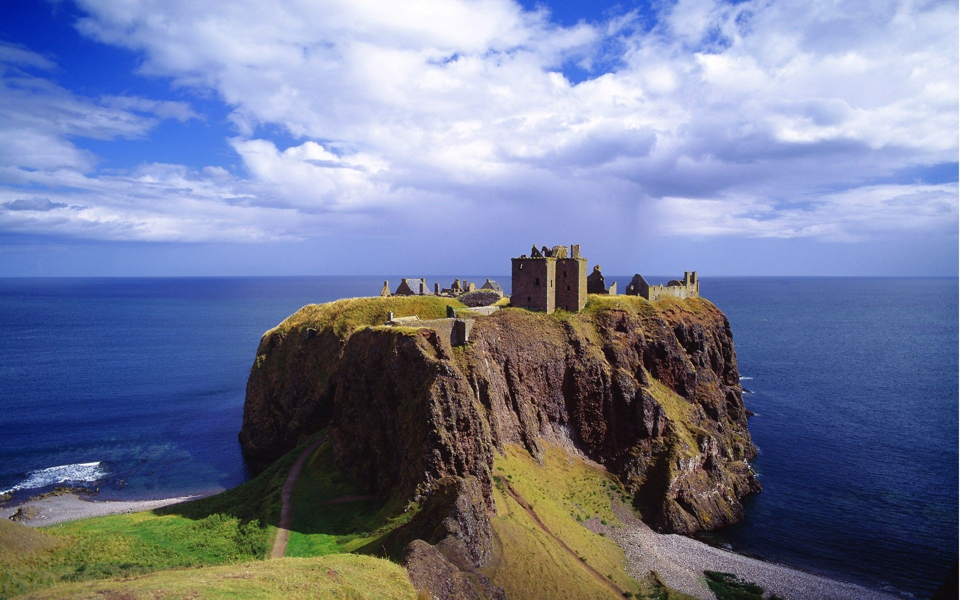 castle ruins cape water