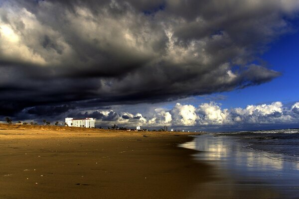 Se acerca una tormenta al mar