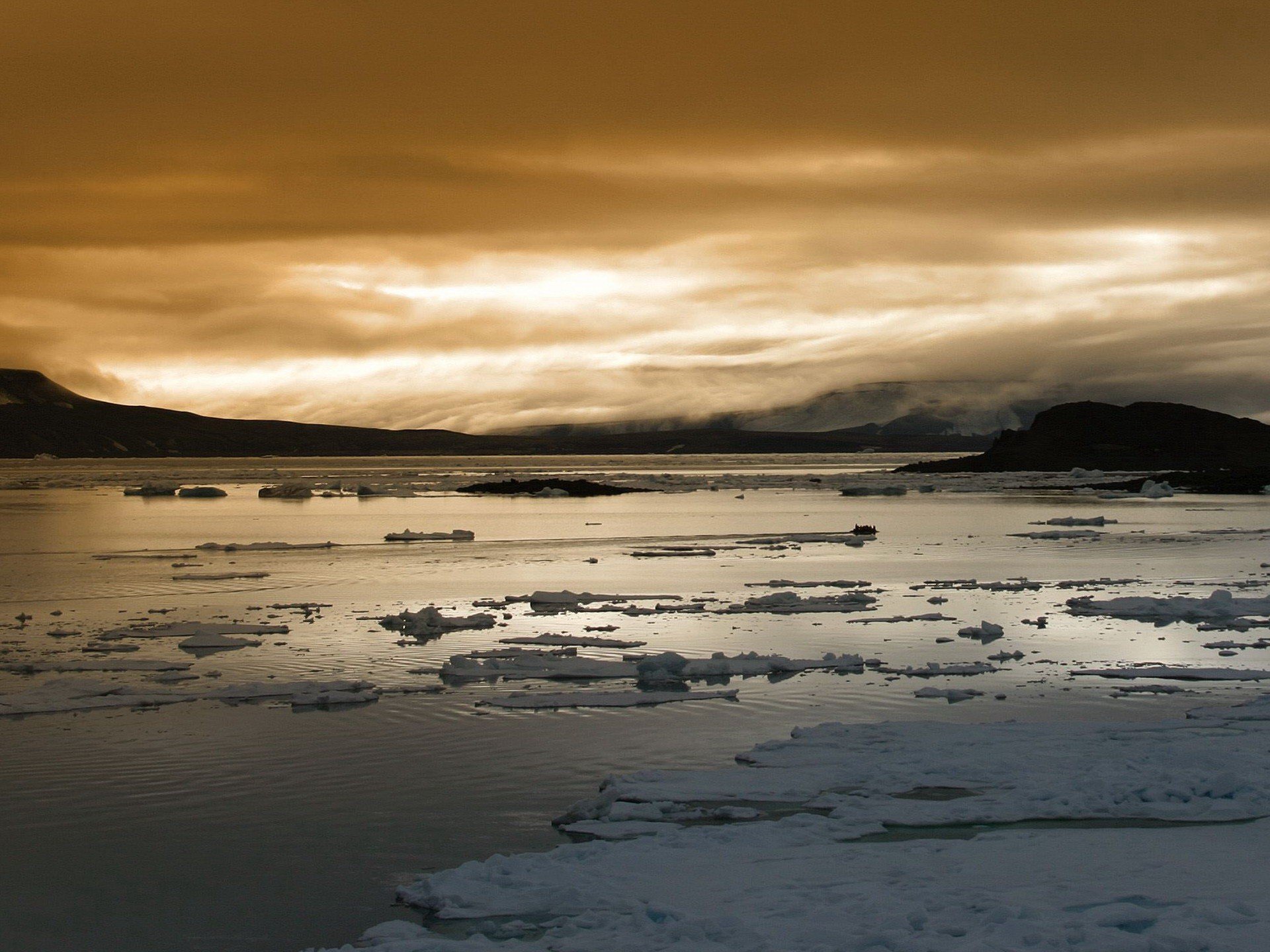 eis winter wolken