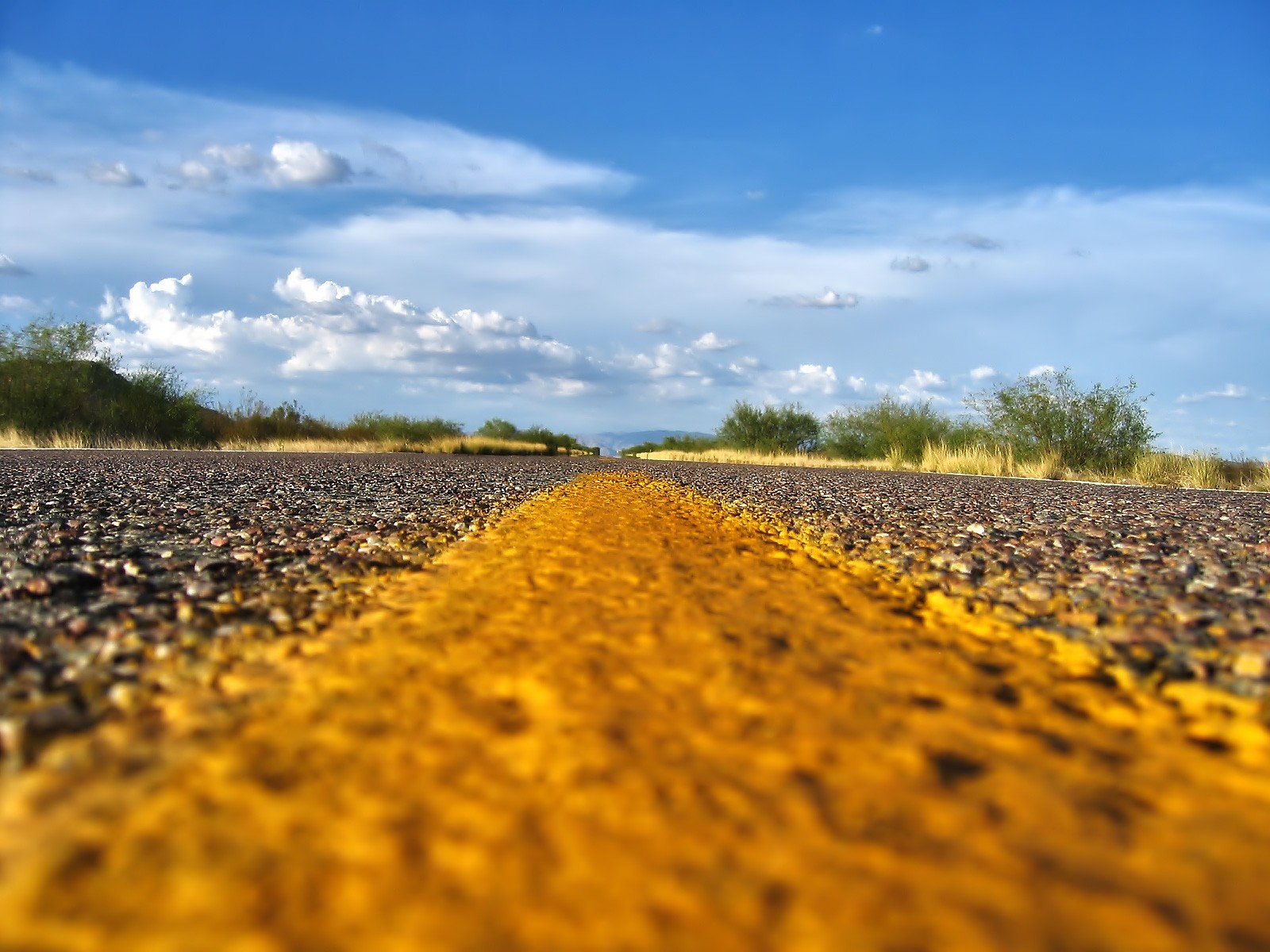 straße markierung horizont übersät