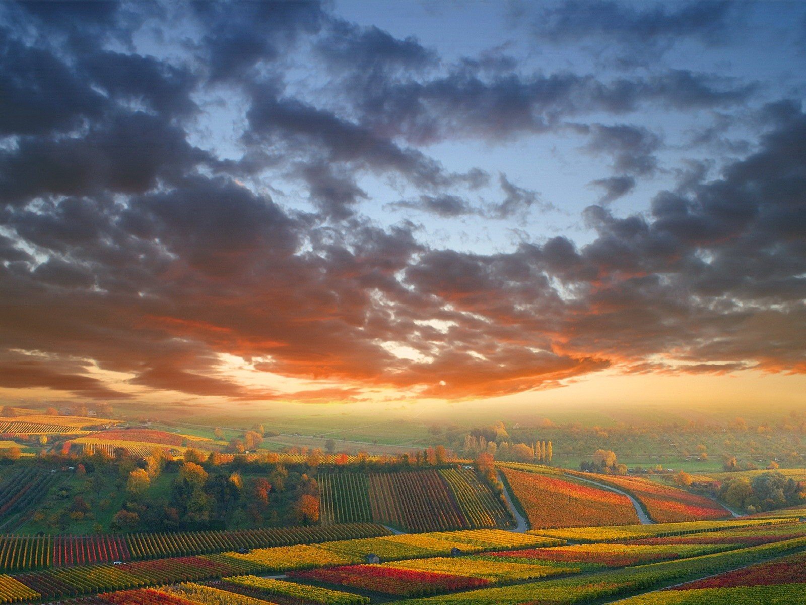 nuages champs automne