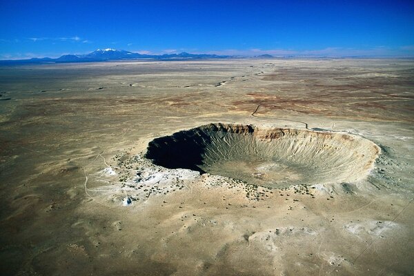 Cratere meteorico nel deserto dell Arizona