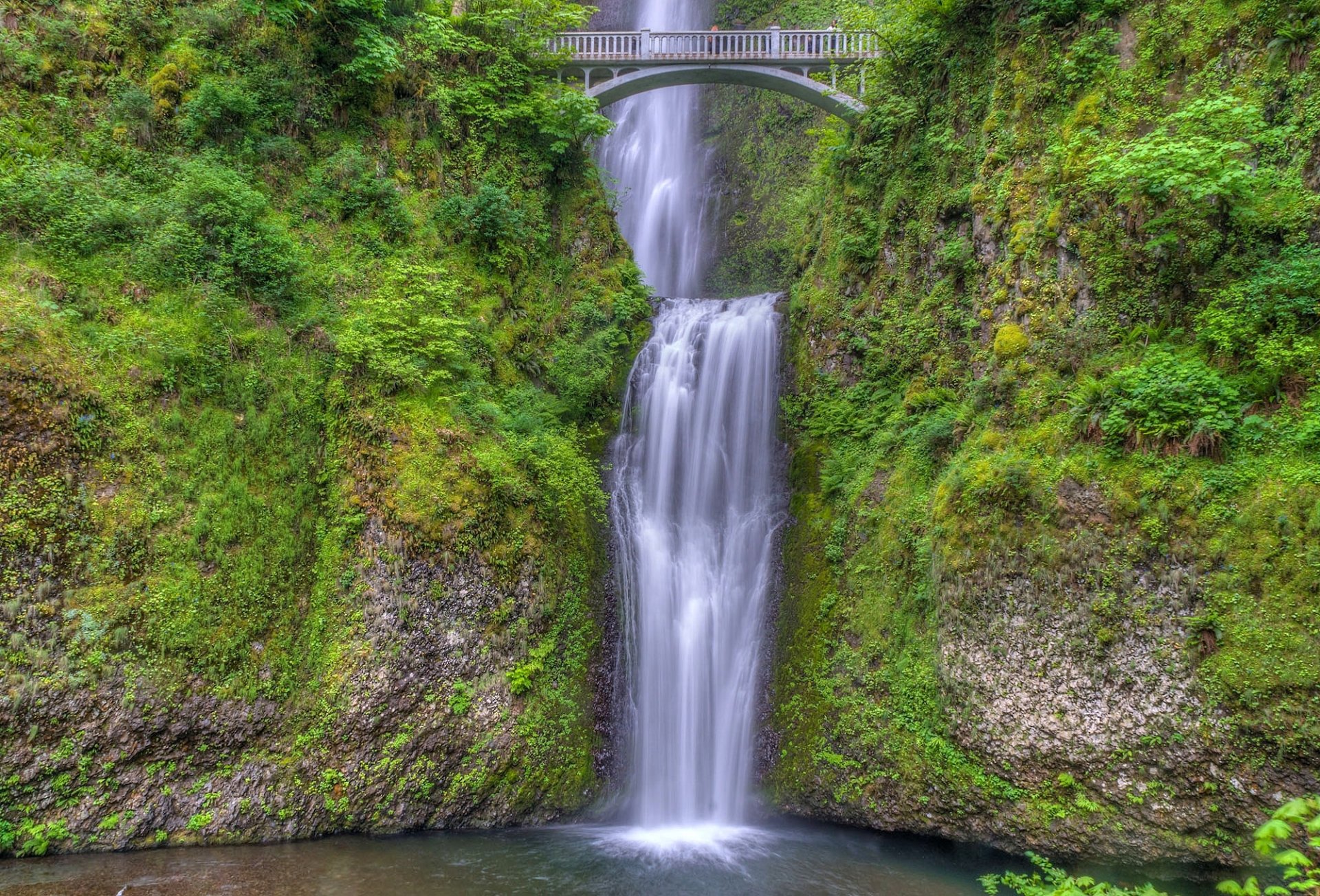 multnomah falls puente benson columbia river gorge oregon multnomah falls puente benson cascada cascada puente