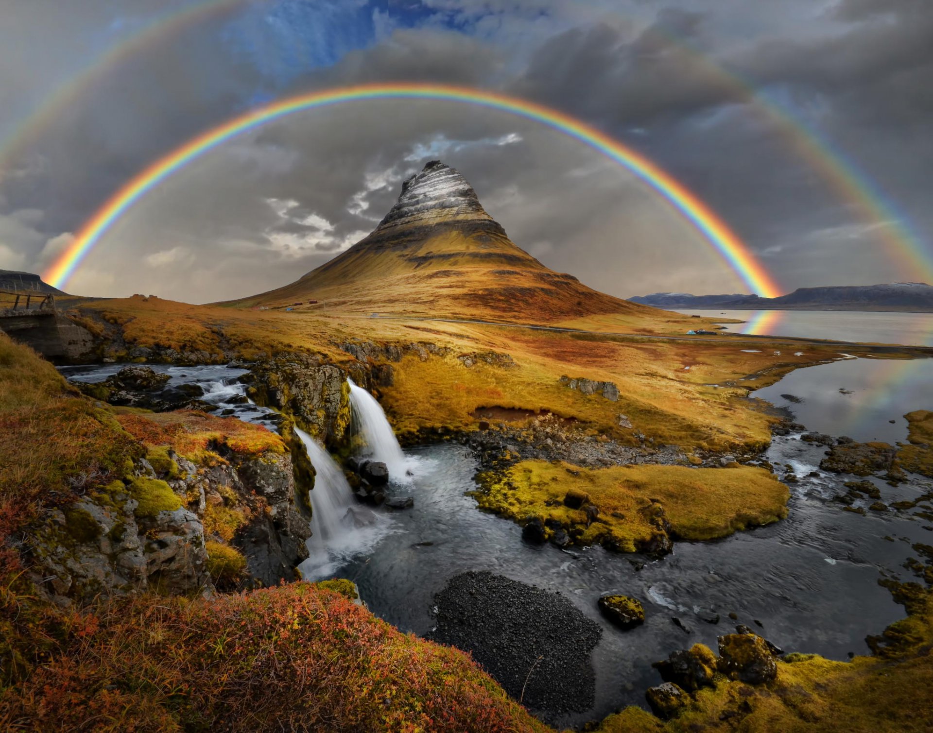 montagna arcobaleno cascata natura