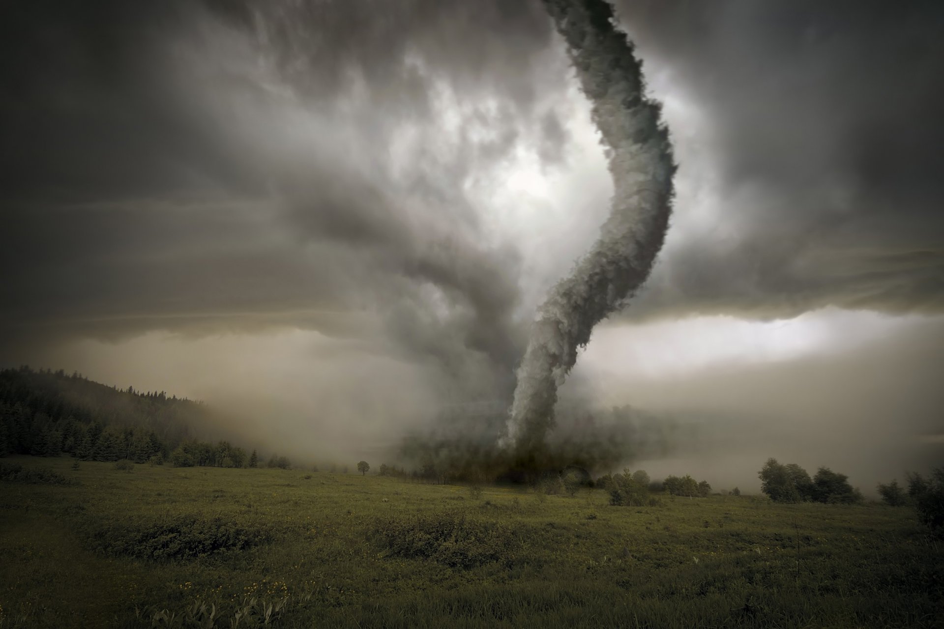 tornado uragano campo nuvole