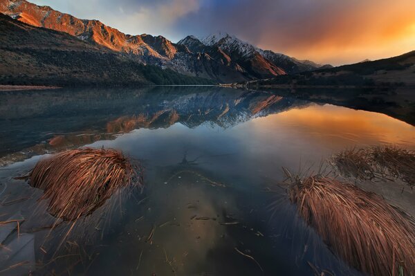 A secret lake in the middle of the mountains