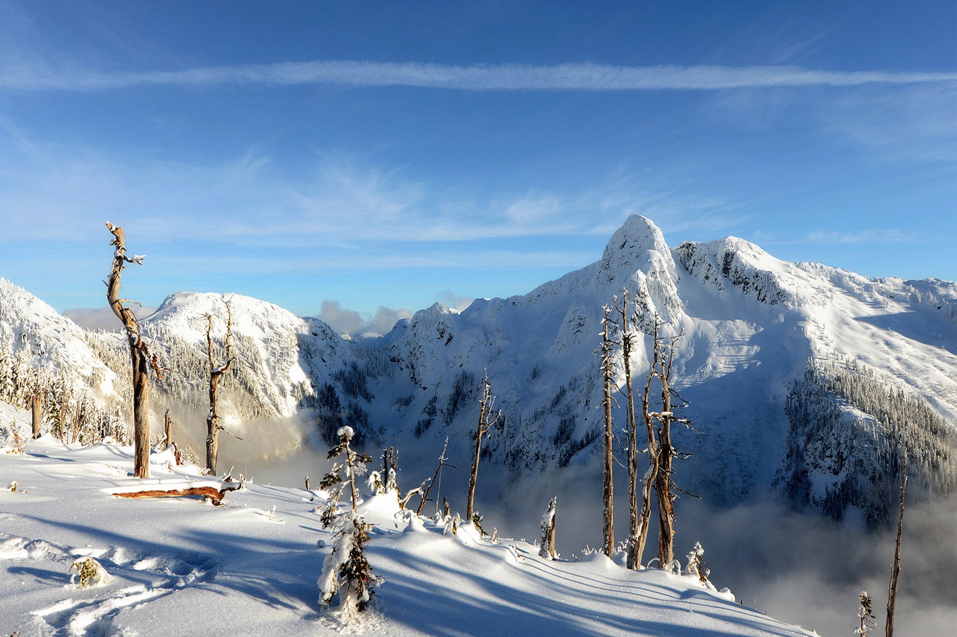 ciel nuages montagnes hiver neige