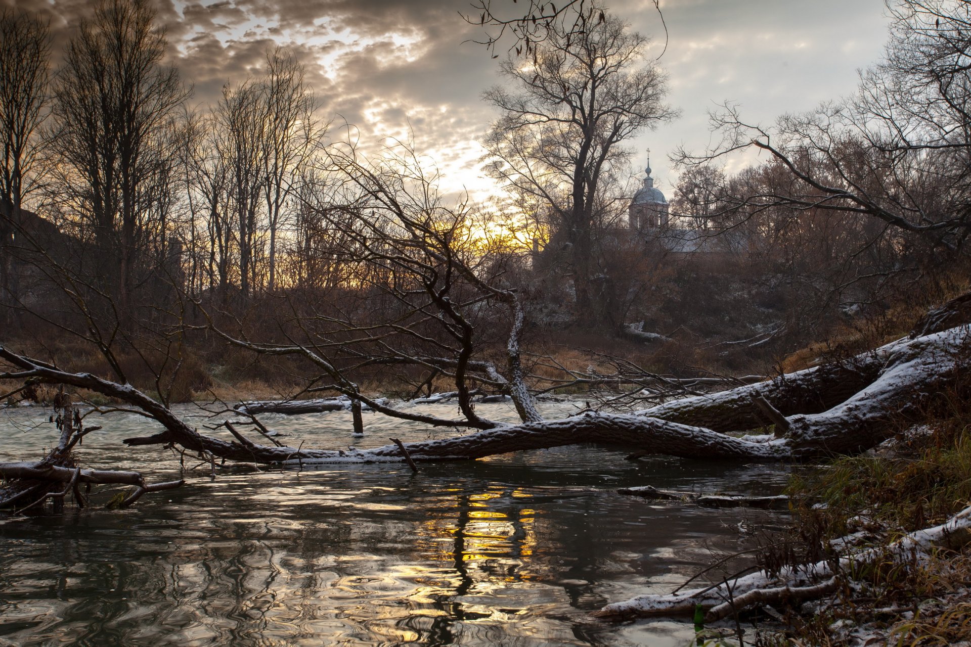 fiume autunno natura paesaggio