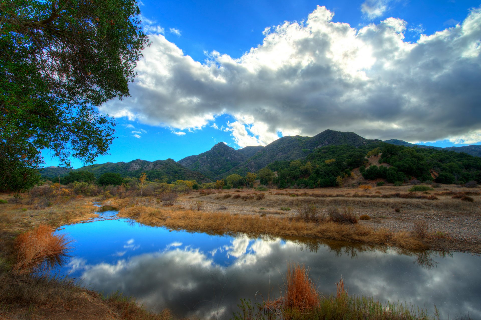 malibu california stati uniti cielo nuvole montagne fiume riflessione alberi paesaggio