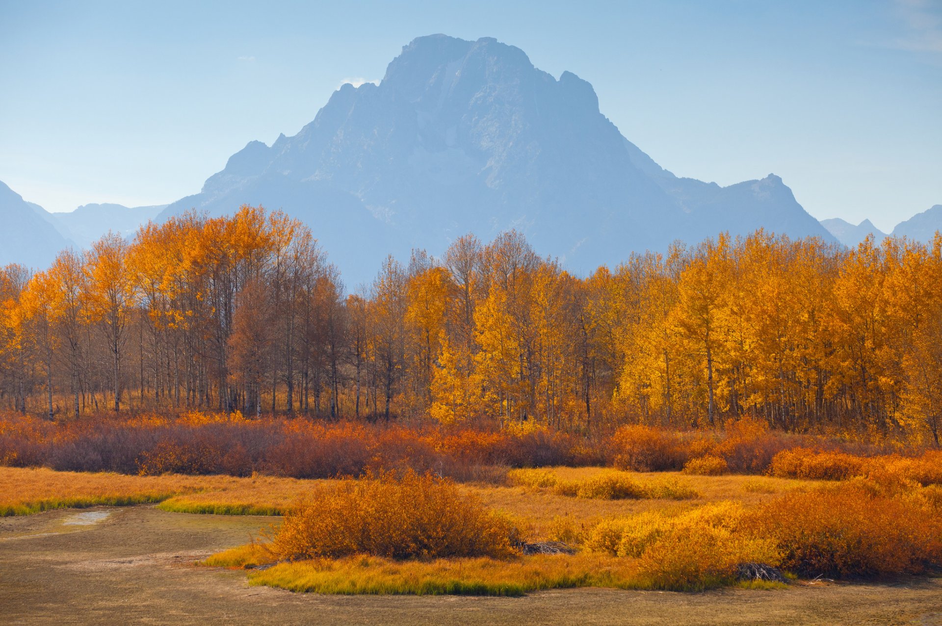 himmel berge dunst herbst bäume