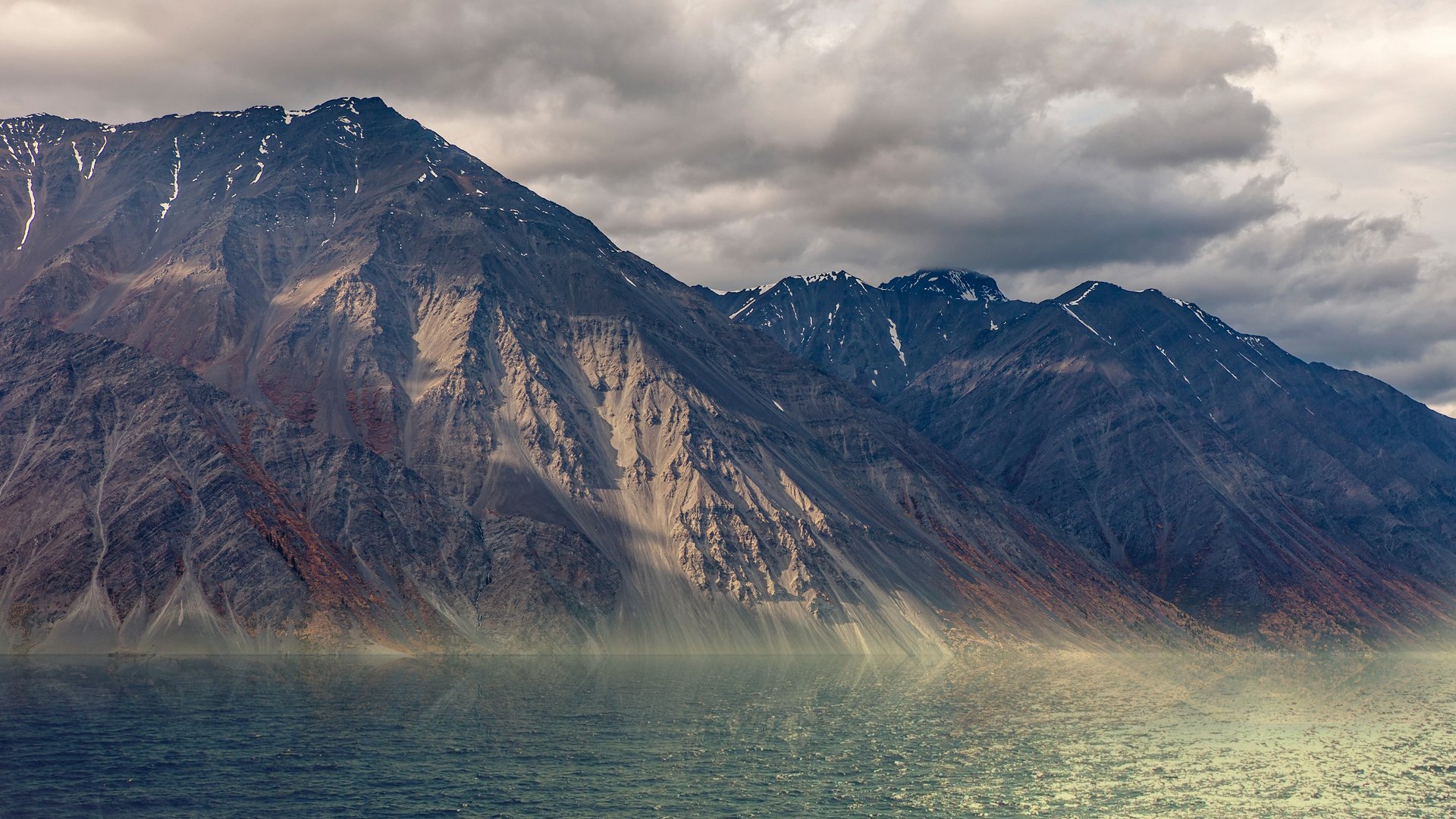 berge wolken meer