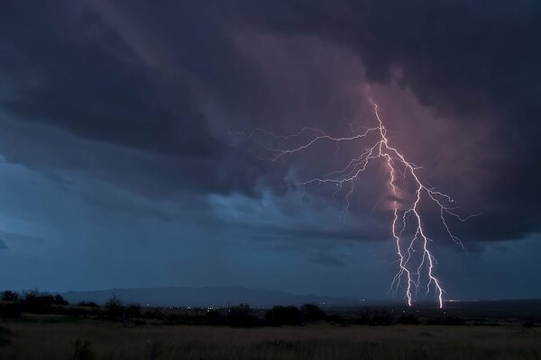 Lightning in the night sky