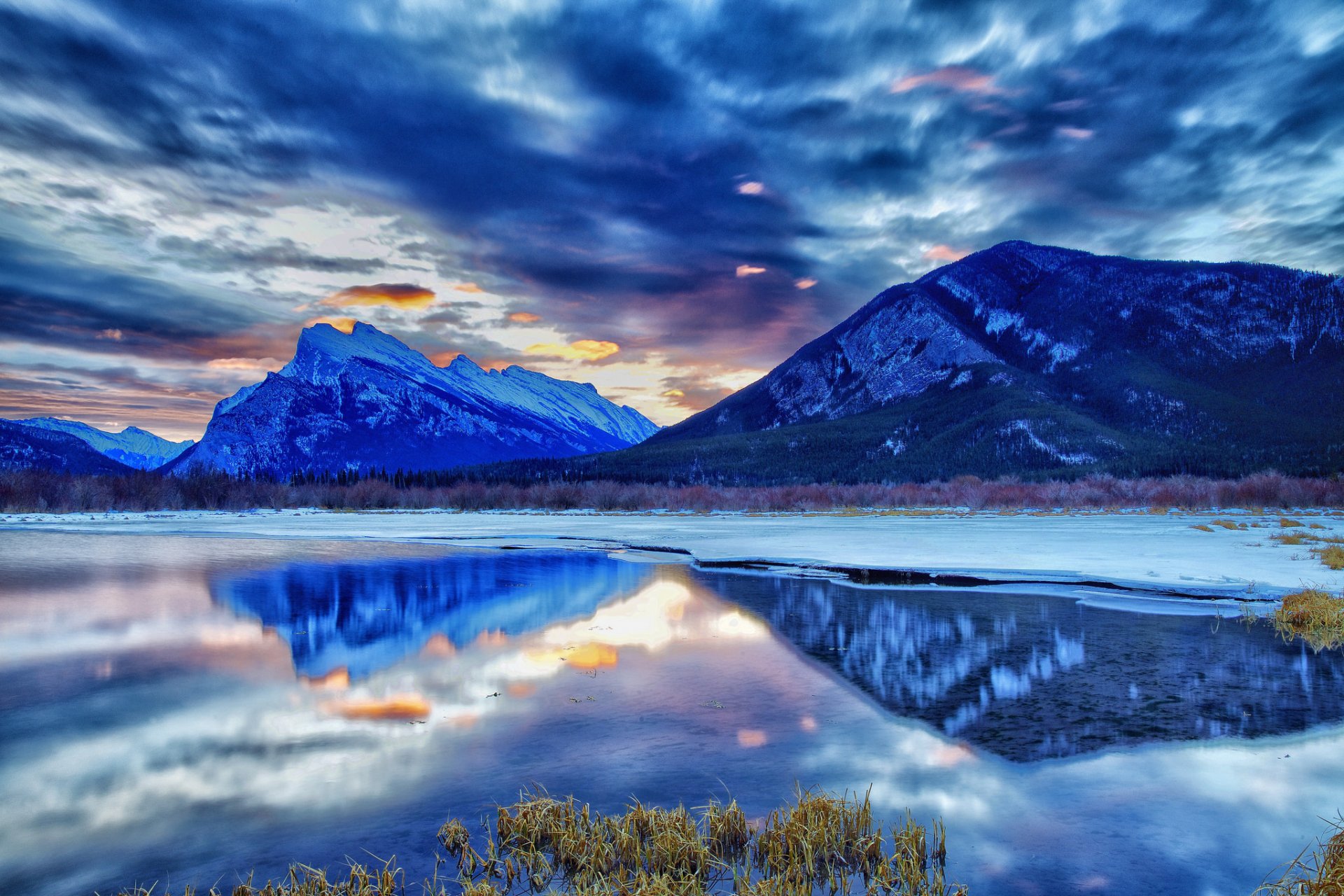 kanada alberta banff park narodowy góry jezioro zima zmierzch