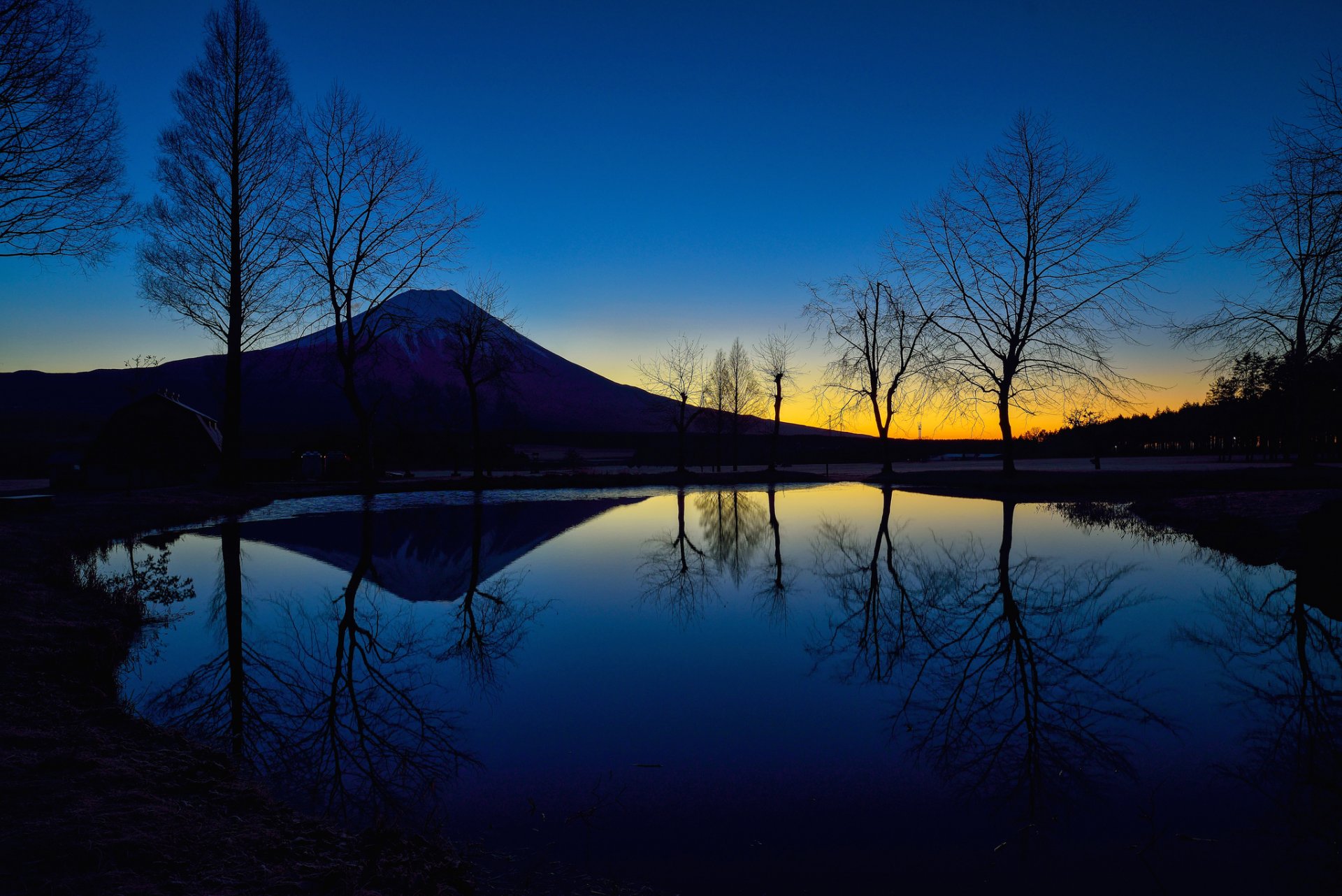 japan berg fujiyama abend himmel glühen see bäume silhouette