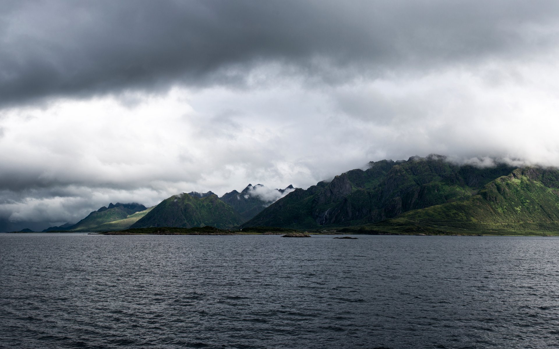 costa senya norvegia lago montagna foresta natura paesaggio