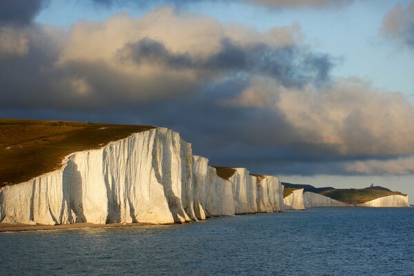 The sky over La Marche. Chalk cliffs