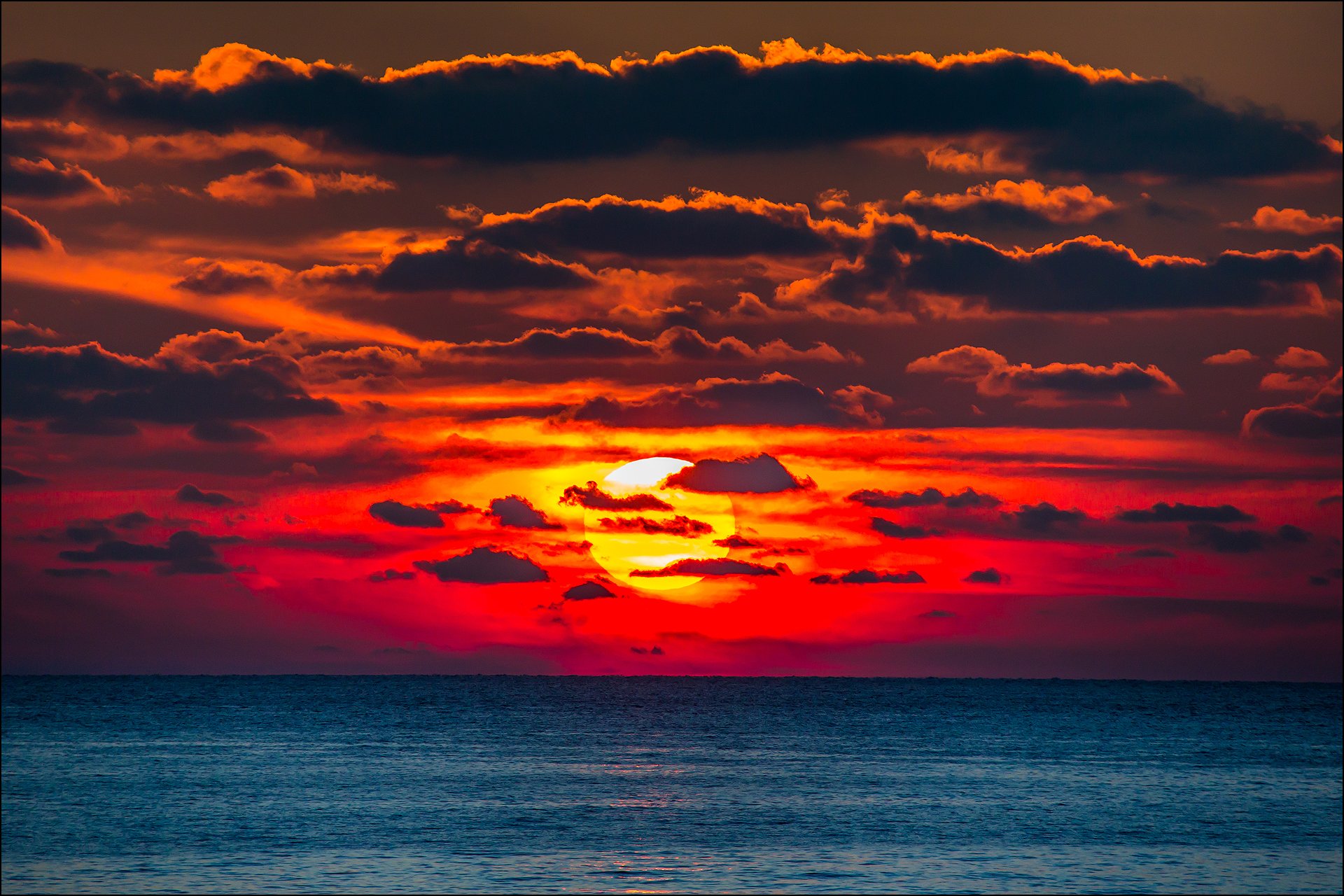 puesta del sol blanco naranja rojo púrpura sol tarde nubosidad chersoneso crimea rusia sergey anashkevich