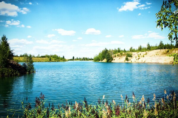 Paysage avec lac à Toula