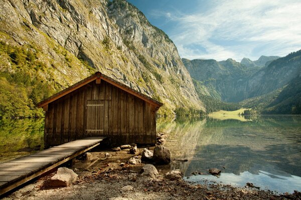 Wooden house on the Boregu mountain lake