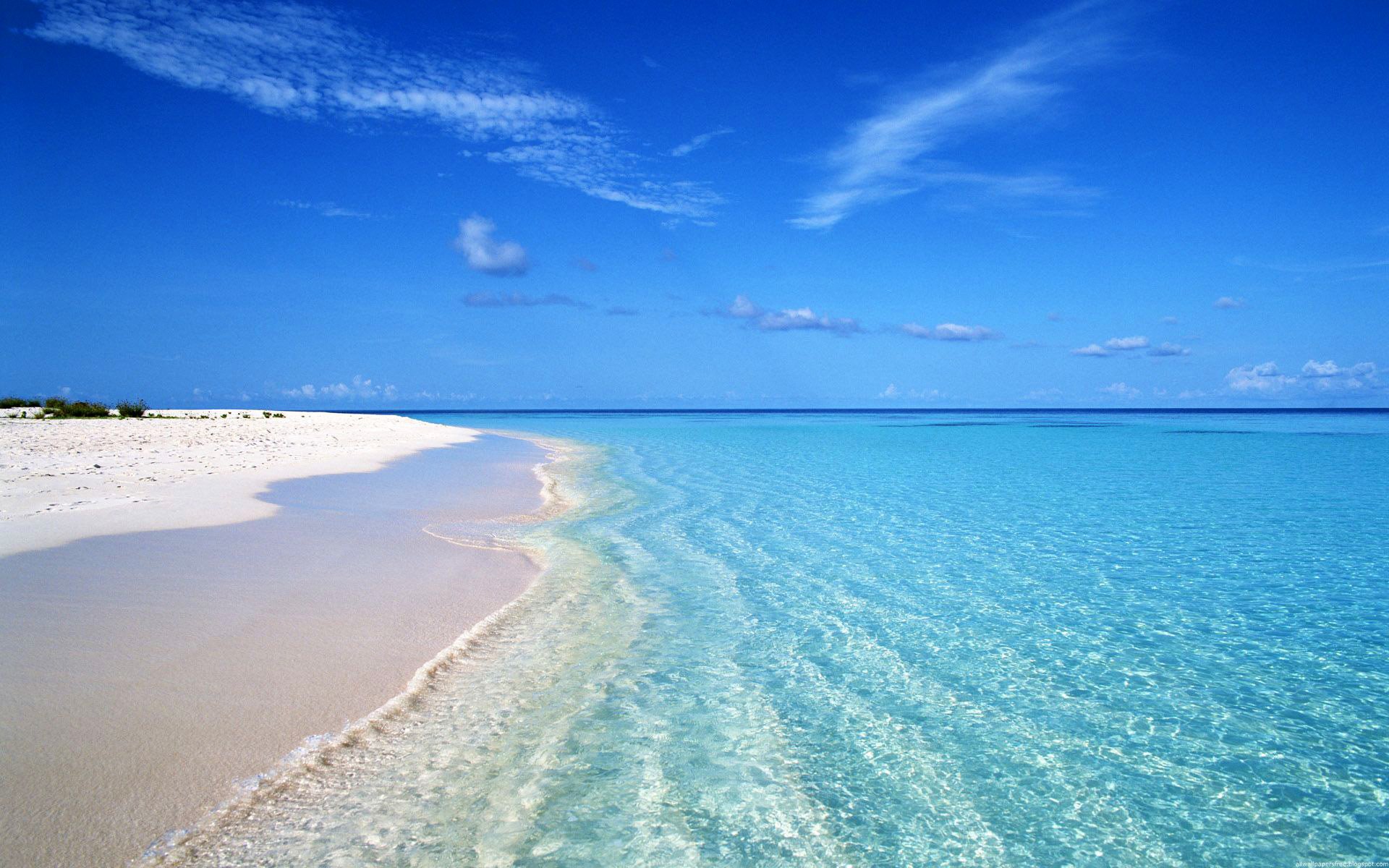 mare cielo acqua nuvole riva sabbia paesaggio paradiso pace riposo