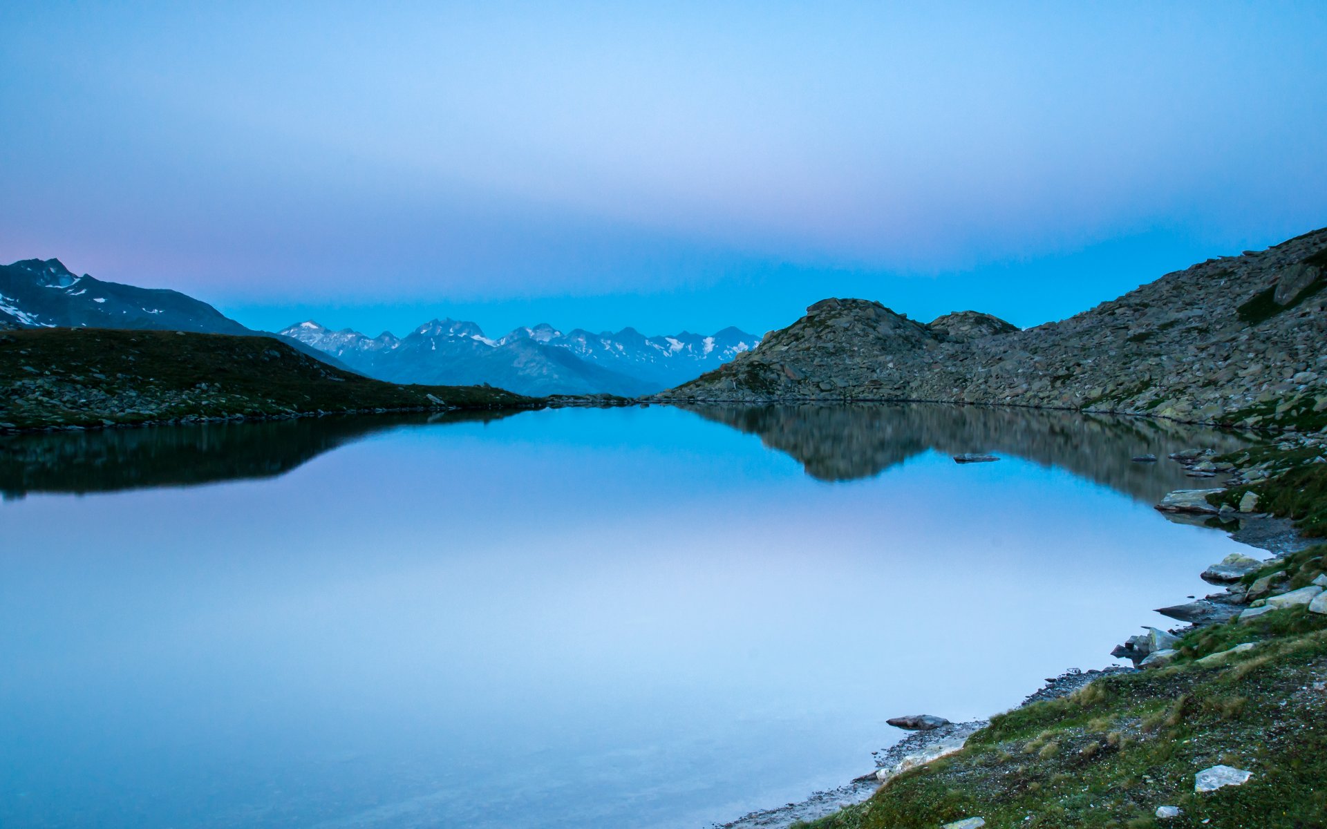 lake luter swiss alps lake mountain