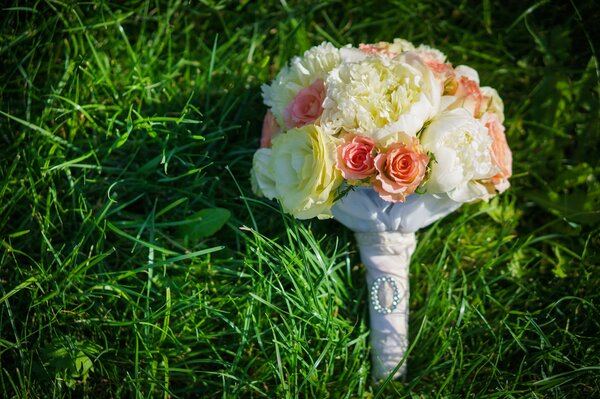 C EST À TON TOUR DE VOIR CES FLEURS POUR TOI.