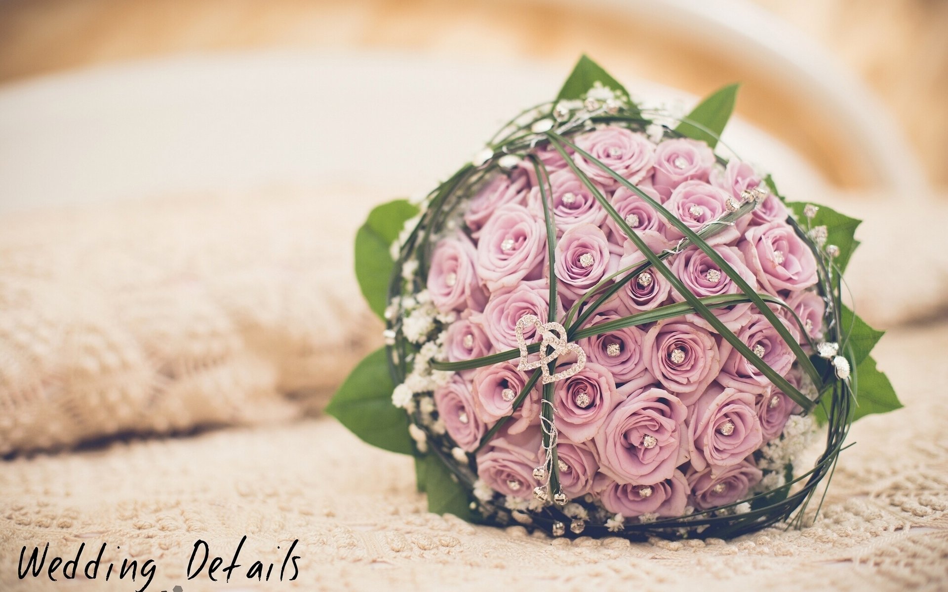 bouquet da sposa rose boccioli decorazioni cuori