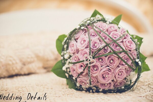 Wedding details. wedding bouquet. roses in a bouquet