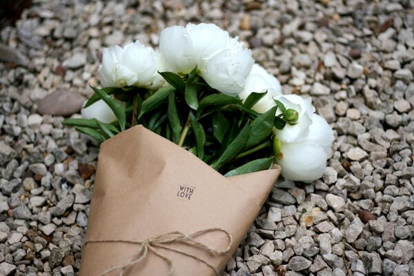 Bouquet of white peonies