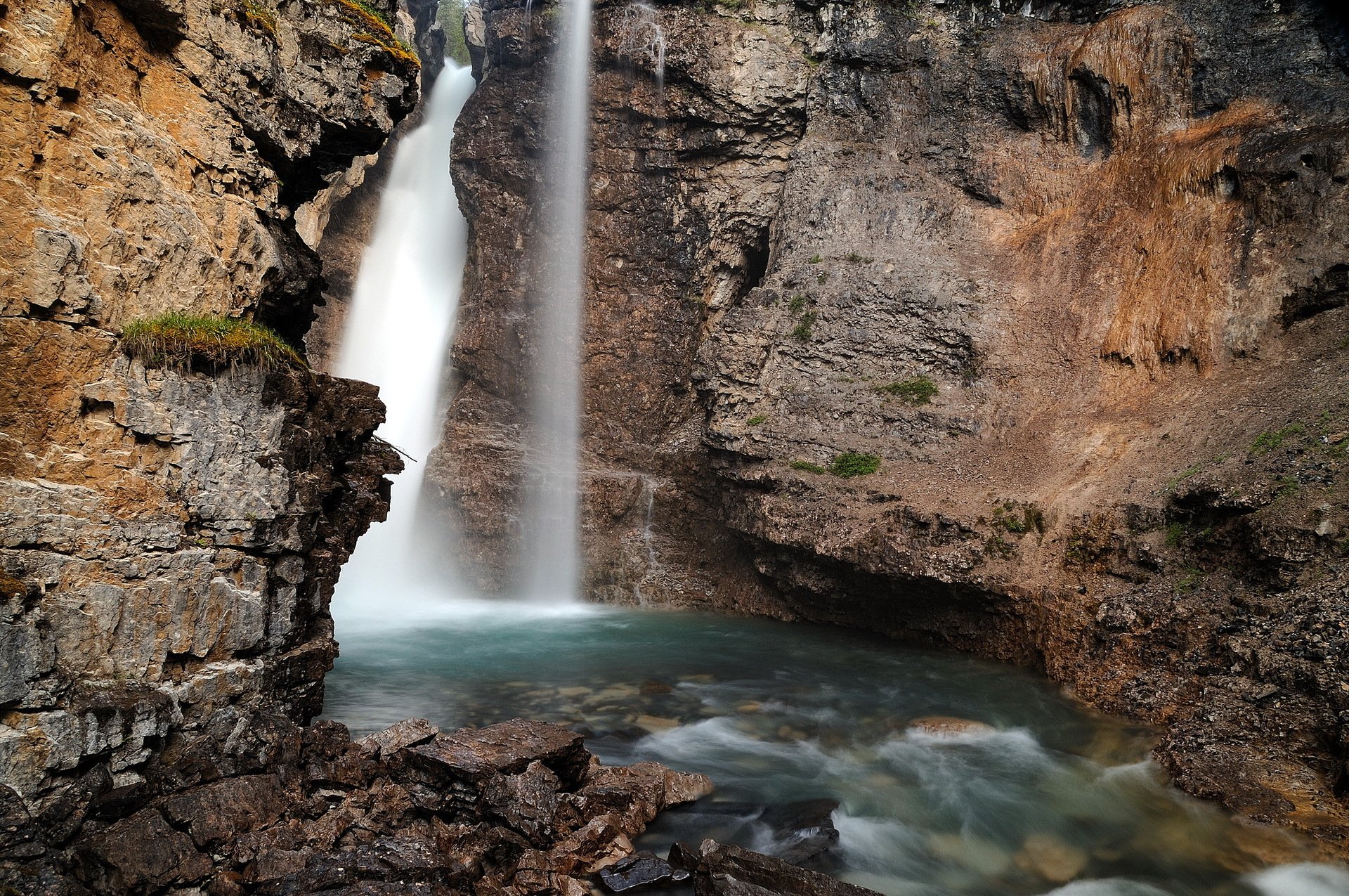 fiume rocce cascata natura