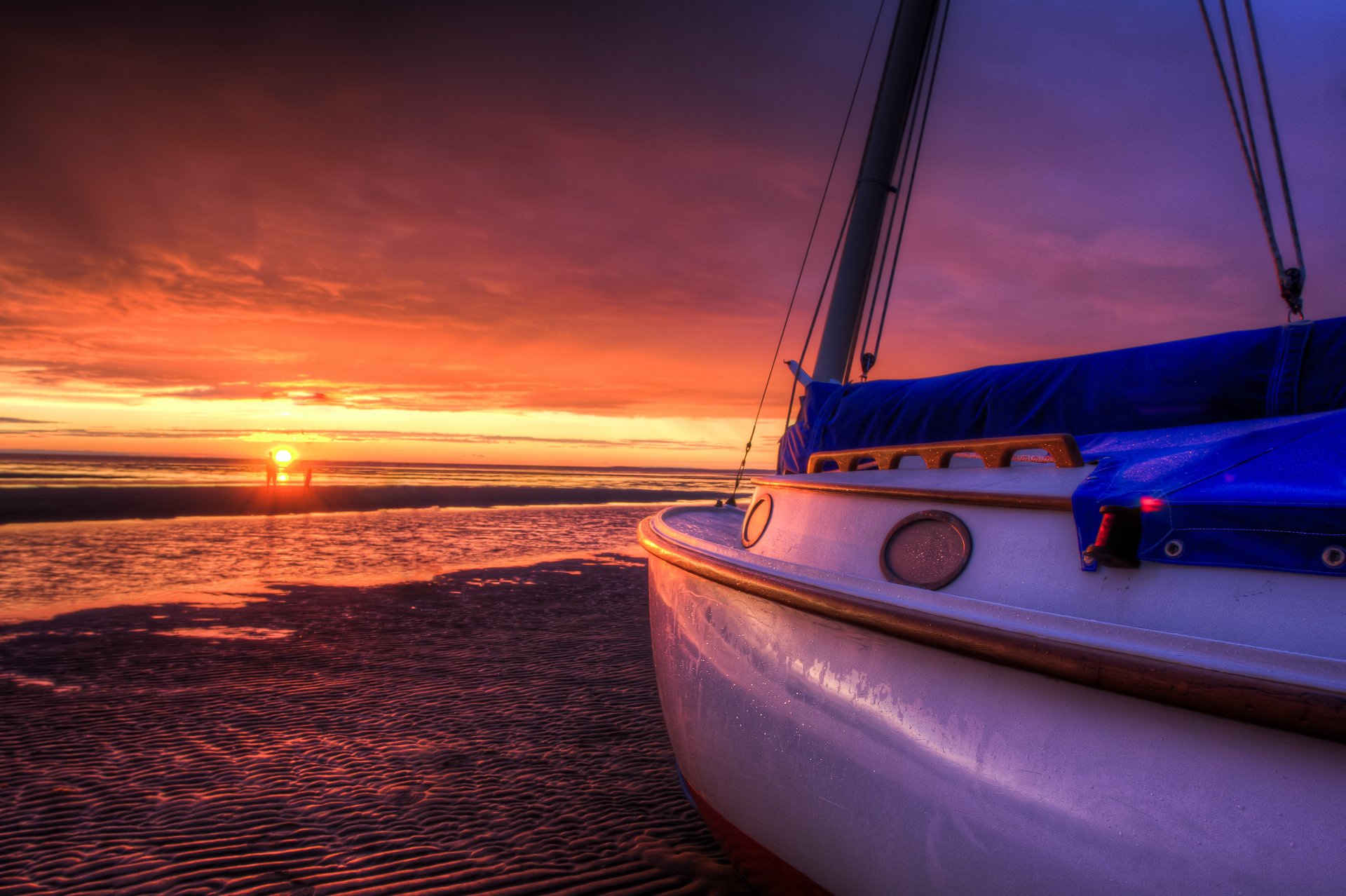 nature paysage ciel nuages coucher de soleil plage soleil mer bateaux