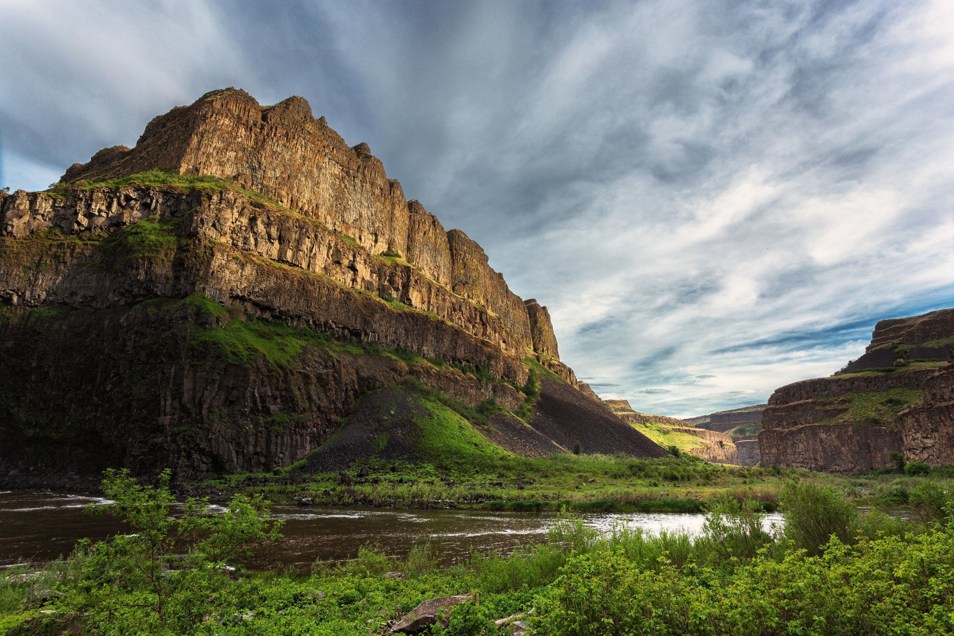 canyon stones water river for grass sky cloud