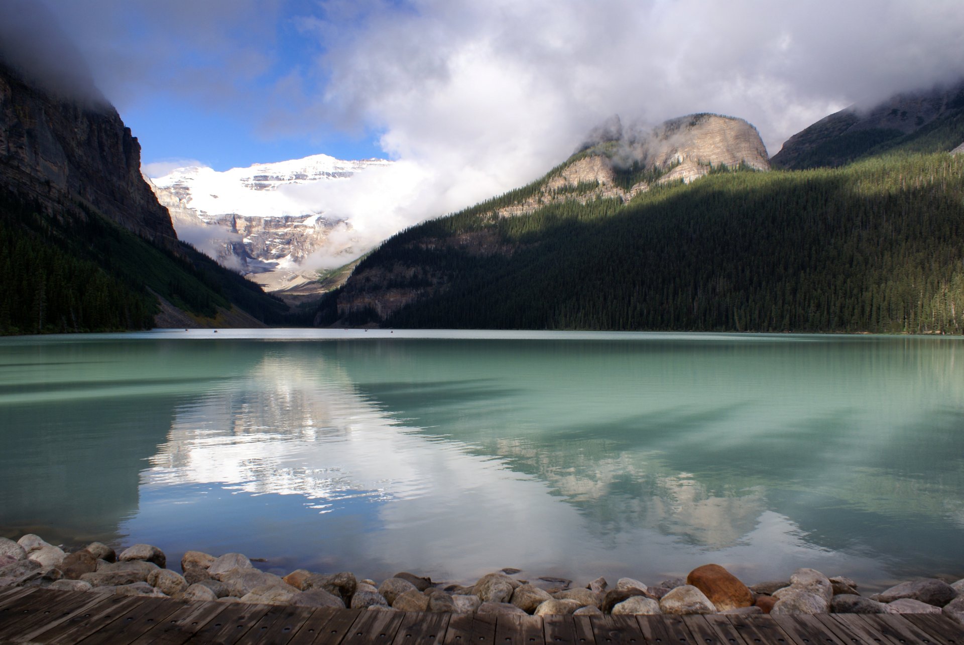 lake louise lake louise ein schöner gletschersee der von majestätischen rocky mountains umgeben ist banff national park kanada