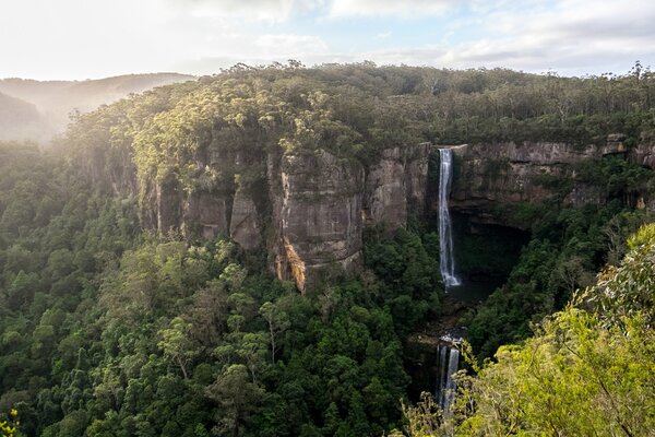 Känguru-Tal in Australien mit Wasserfall