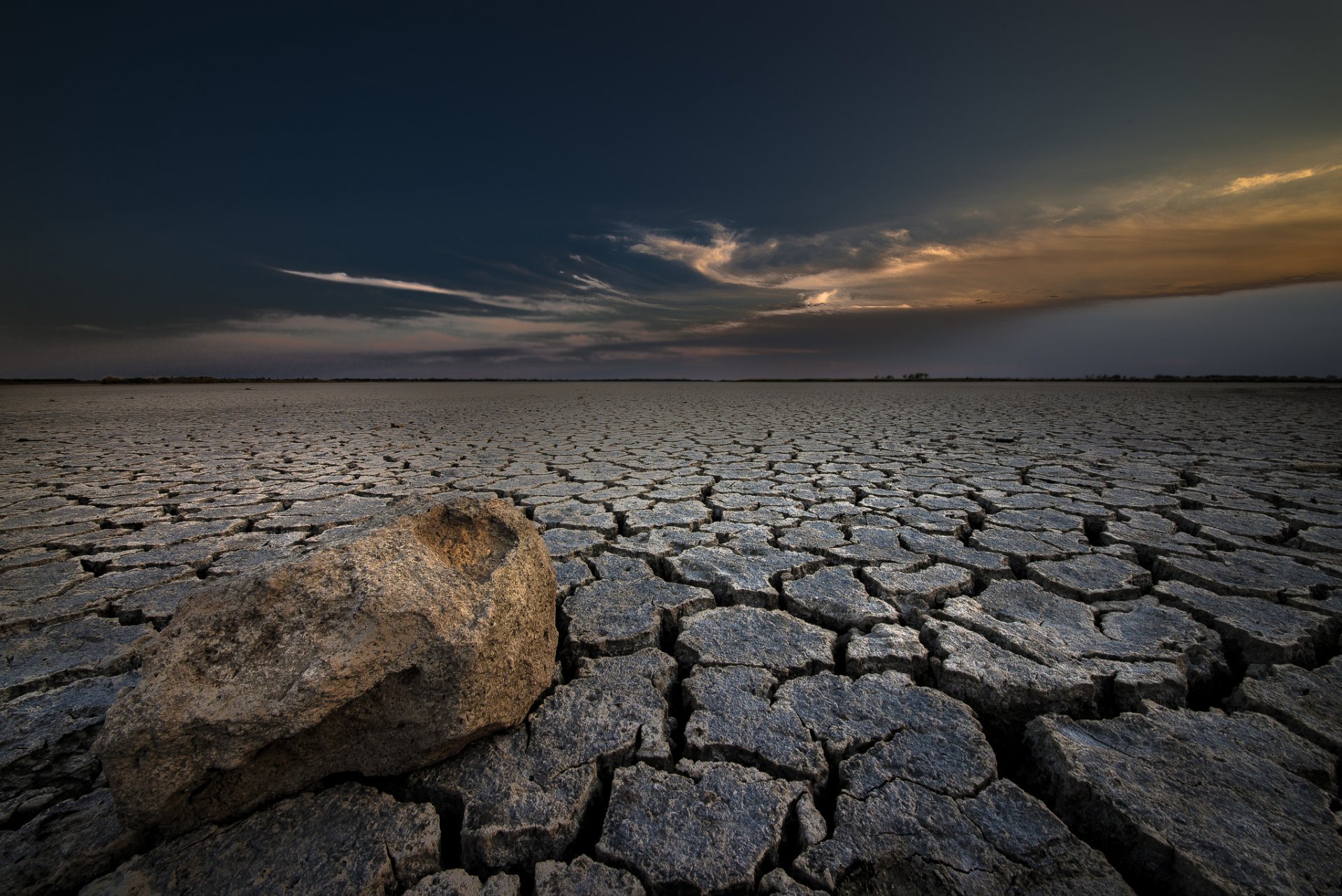 natura terra pietra crepa deserto secco