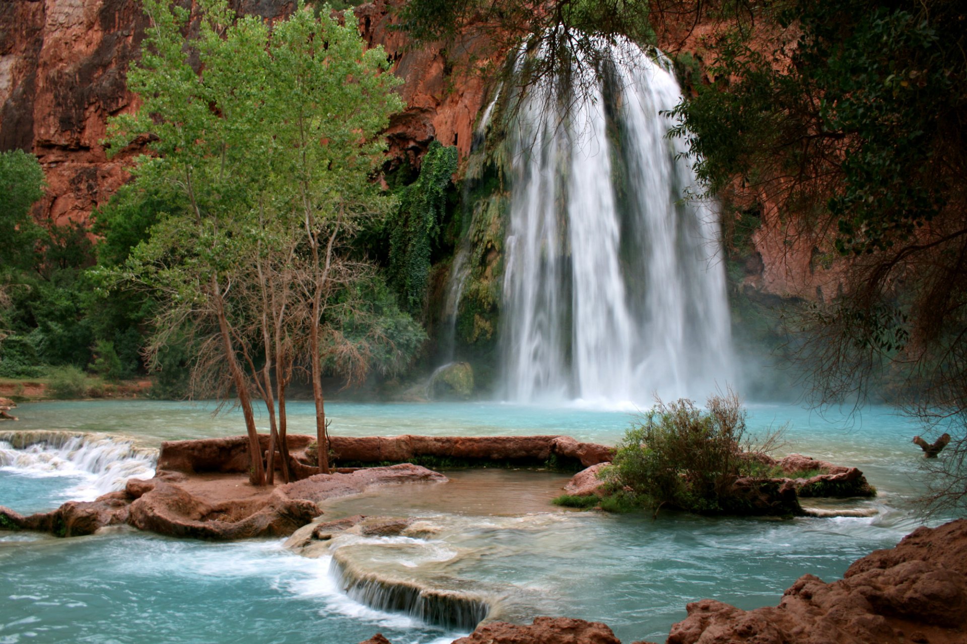 fiume di montagna cascata natura havasu falls riserva indiana havasupai grand canyon arizona