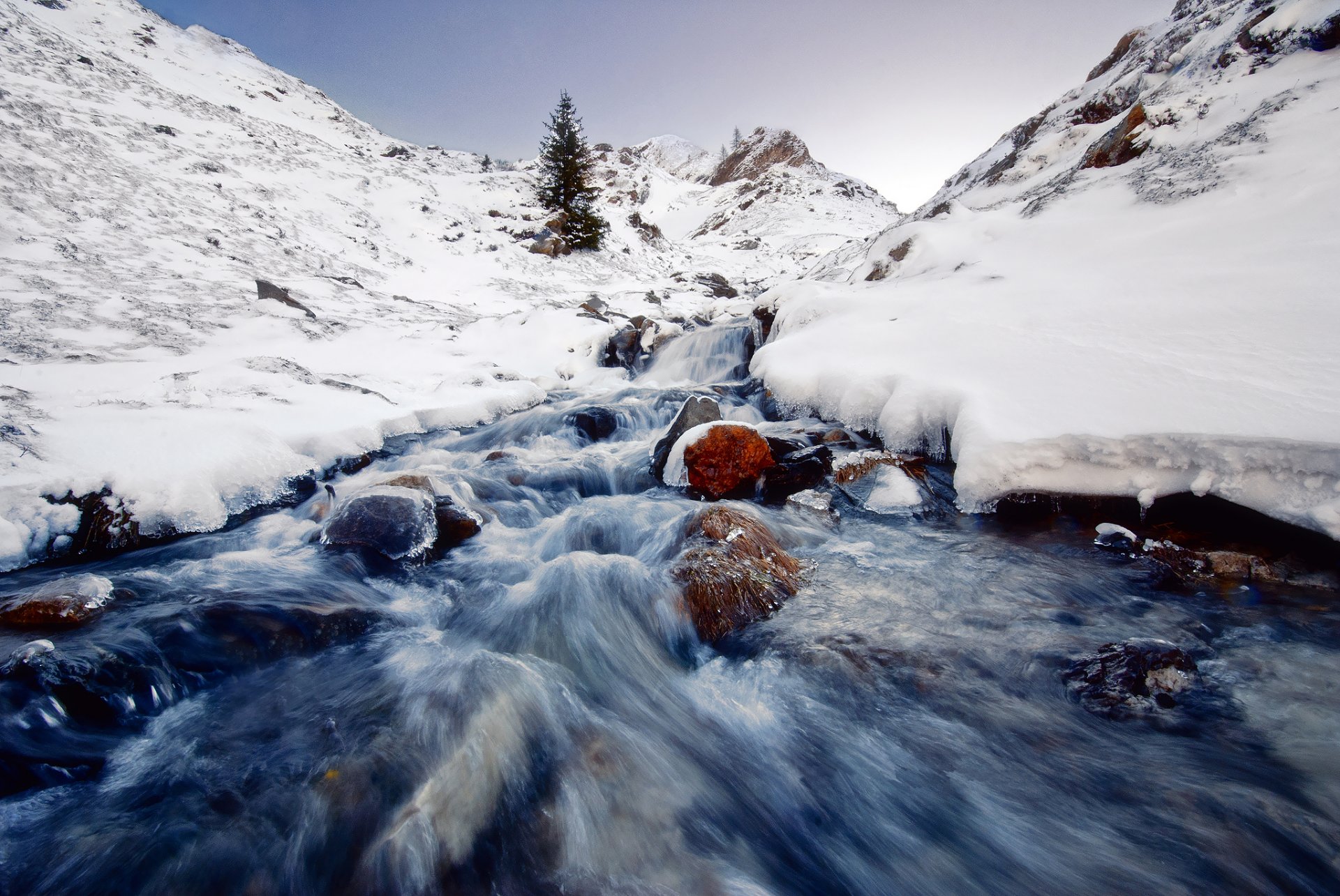 nature roches rivière ruisseaux pierres neige