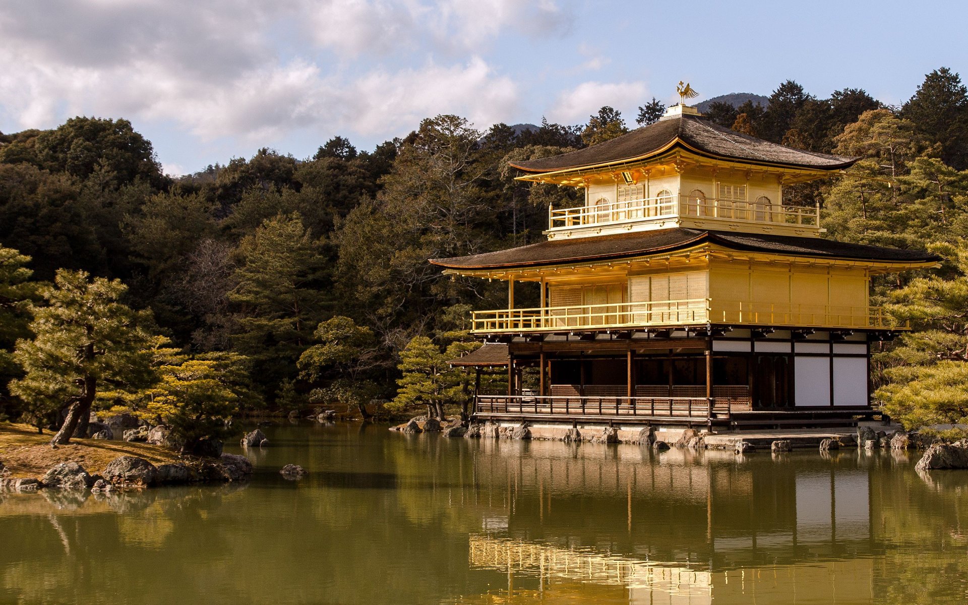 goldener pavillon kyoto japan