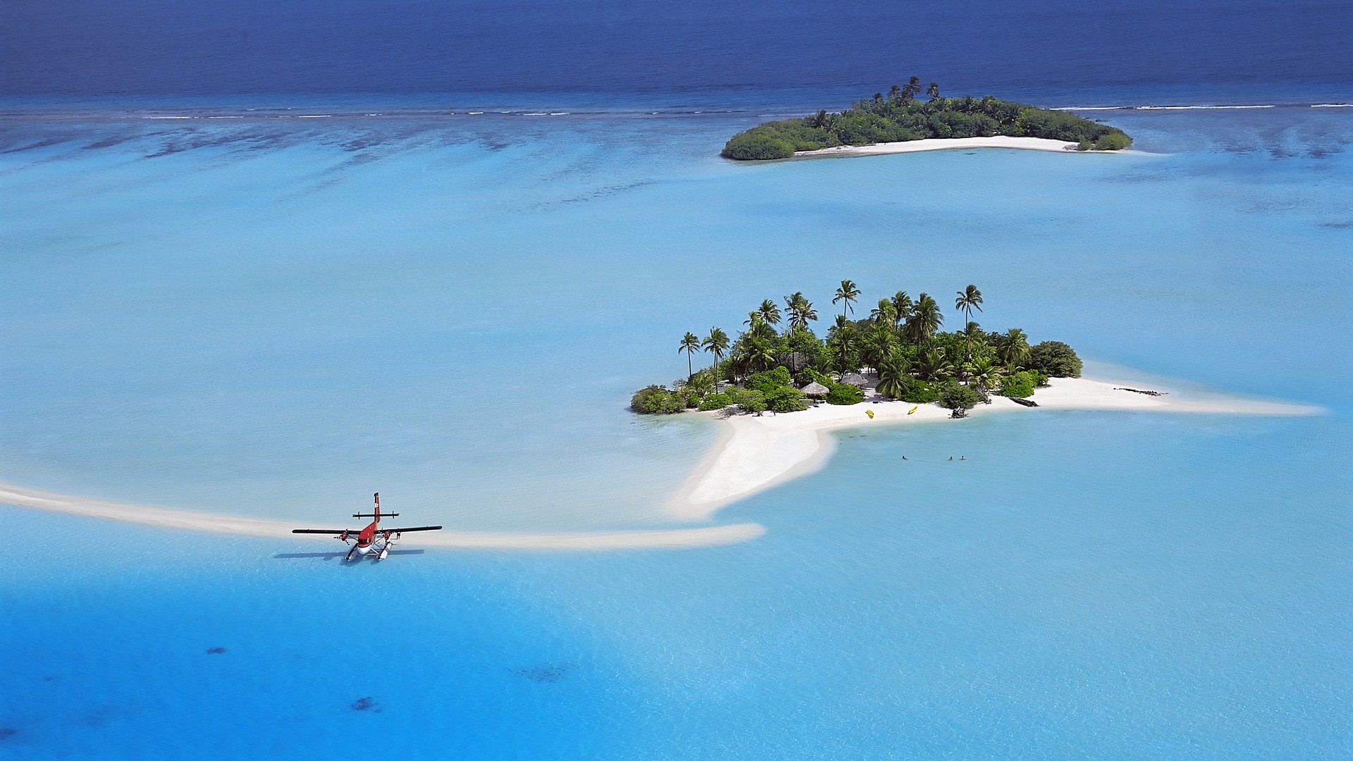 the maldives atoll plane