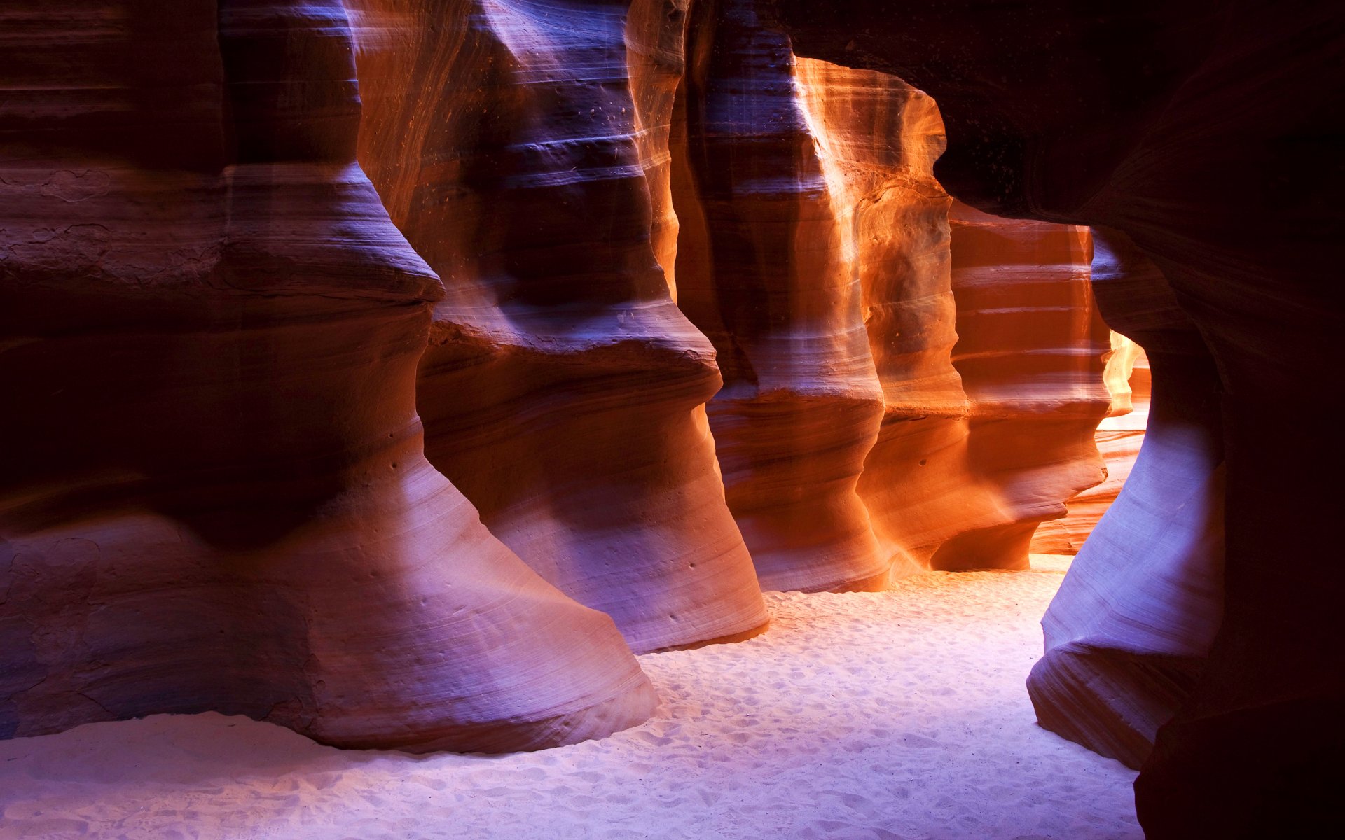 antilope canyon fond d écran arizona états-unis fond d écran états-unis fond d écran empreintes de pas lumière lieux célèbres beaux endroits lieux de l amérique fond d écran 2560x1600 widescreen fond d écran fond d écran meilleur fond d écran