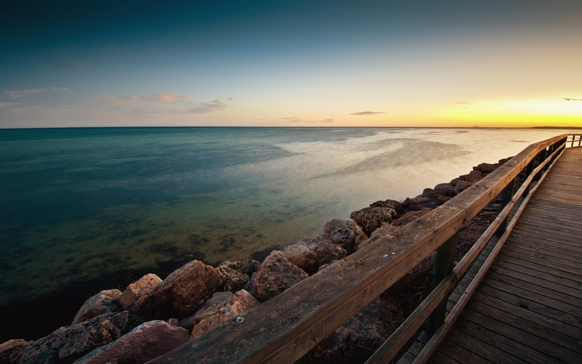 natura krajobraz ocean woda przypływ piasek niebo słońce chmury skały skały 2560x1600