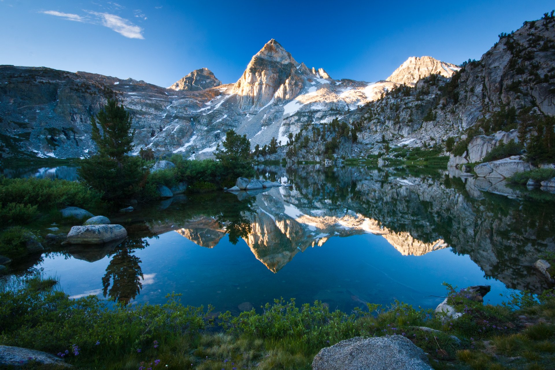 natura rocce montagna lago rocce cielo riflessione