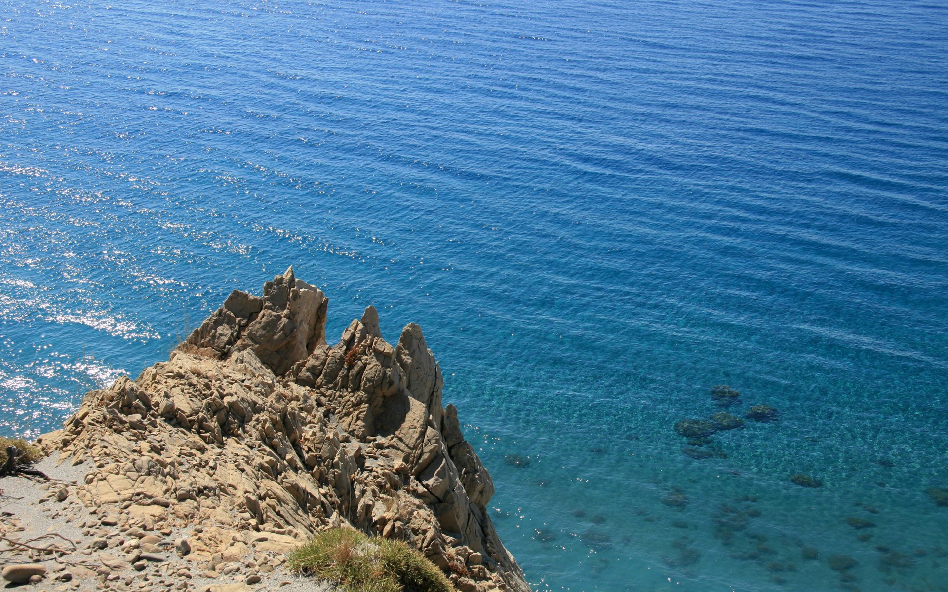 море скала вода