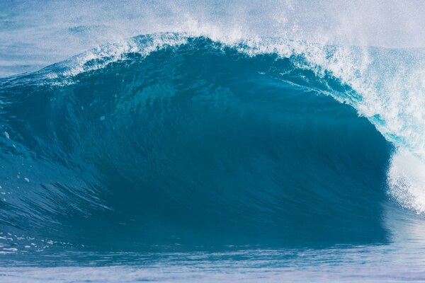 Vagues de la mer. Le pouvoir de l océan