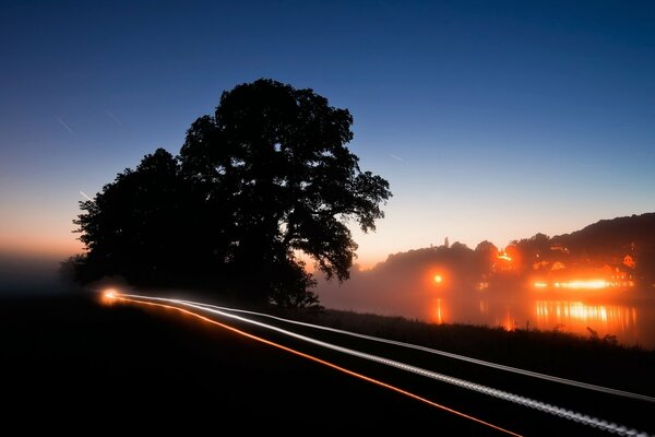 Hochwertige Nachtstraße Photoshop